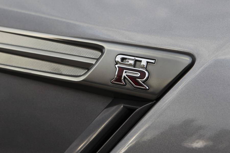  Nissan GT-R 2013 года  (EU) (фото 19 из 69)